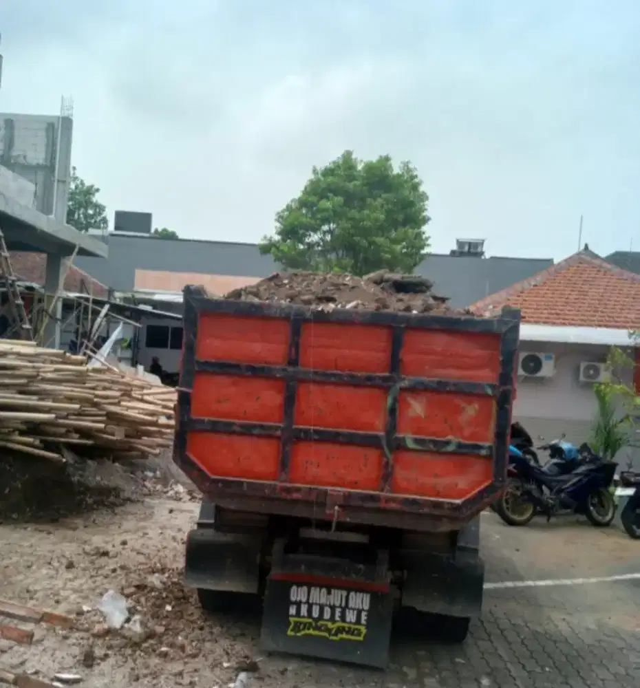 Jasa buang brangkal