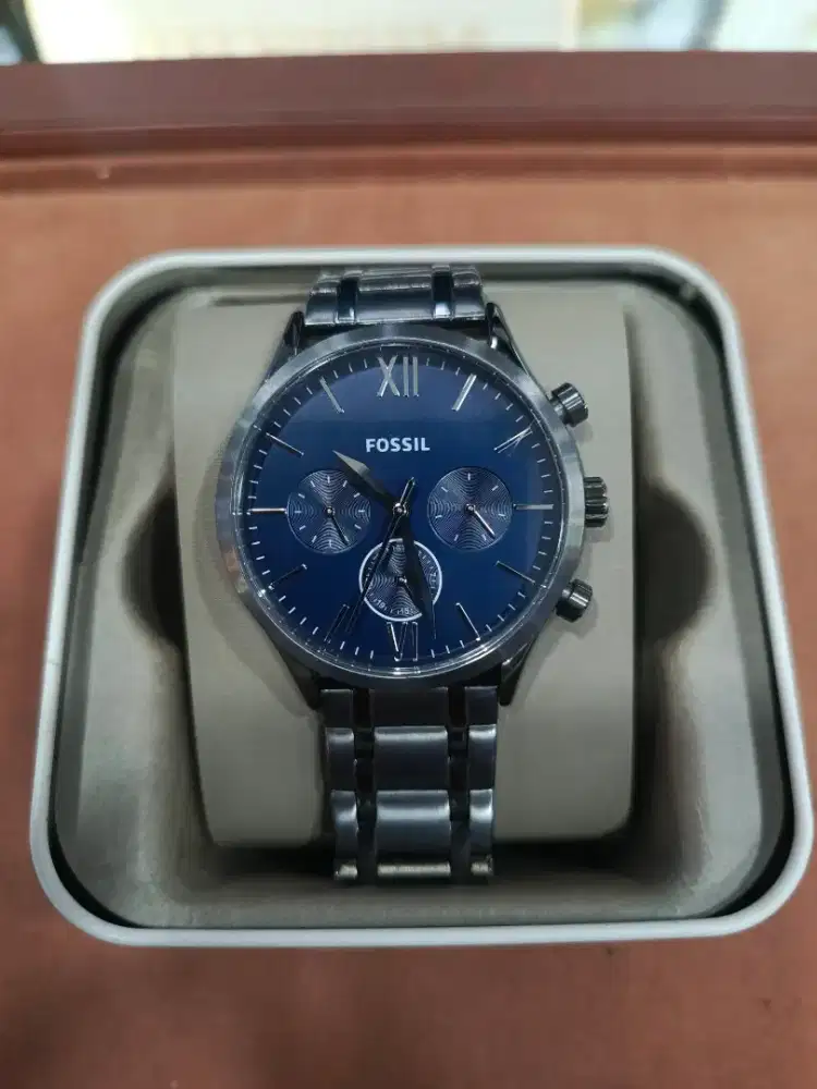 Jam Fossil Fenmore Midsize Multifunction Stainless Steel model BQ2401