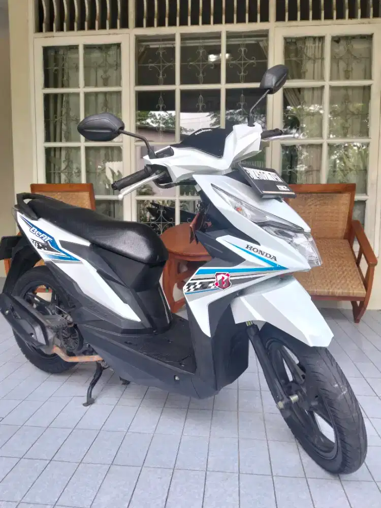 HONDA BEAT ESP 2018 PUTIH LOW KM