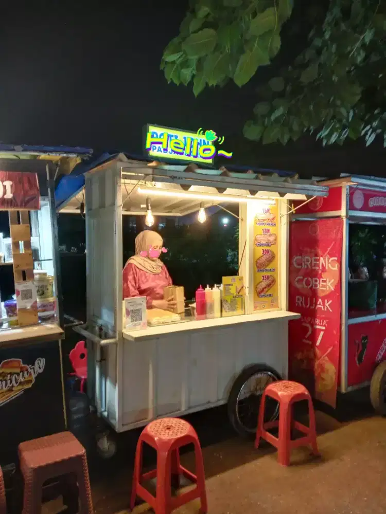 Lapak Jualan di Saparua Culinaire Night Bandung