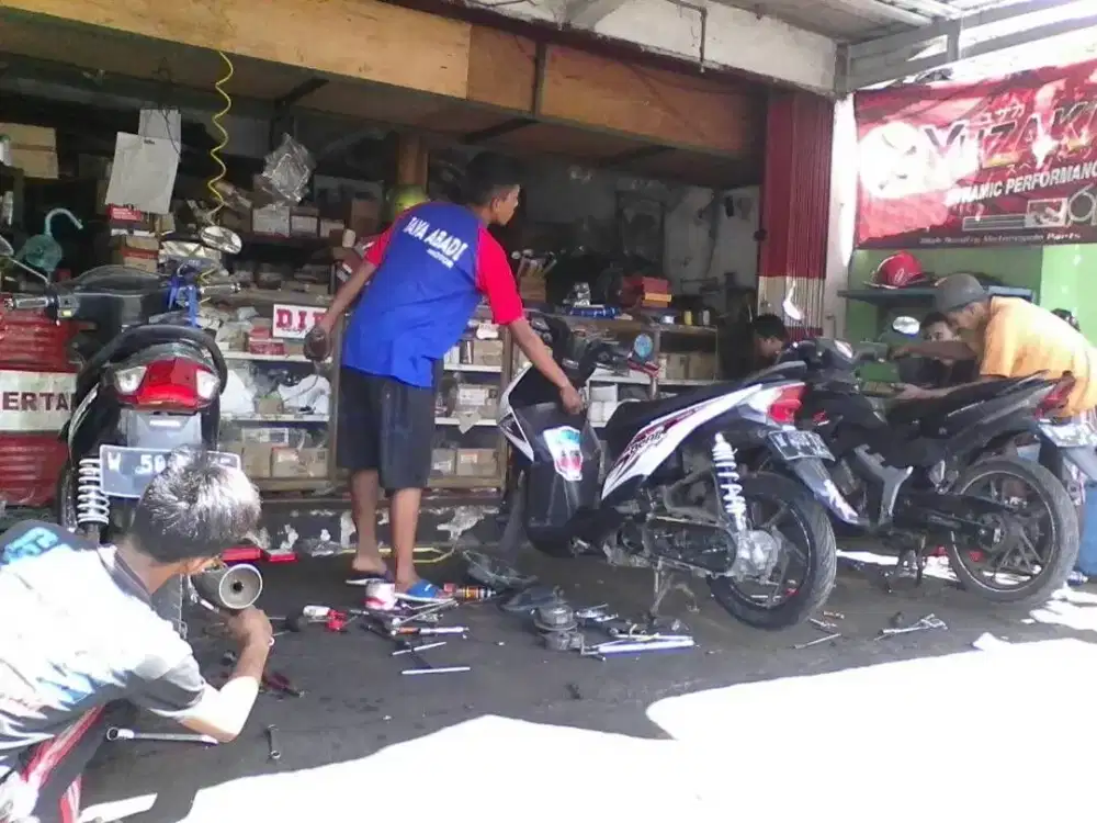 Dicari Montir Bengkel Motor