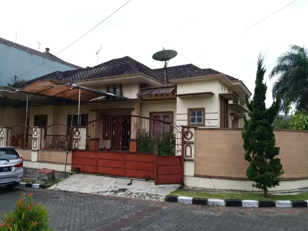 Dijual Rumah Bagus Terawat di Lawang View Tama di Lawang Malang