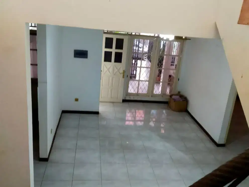 Rumah Cantik Jual Cepat di Rajawali Bintaro 10356