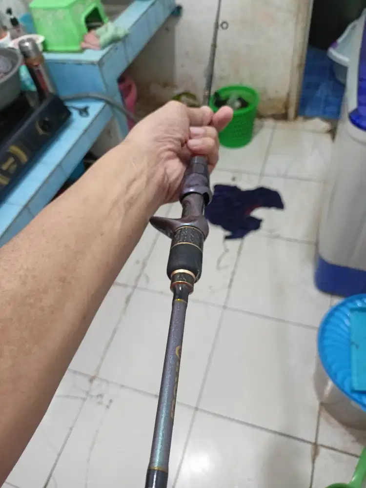Di jual rod iroly type o (BC) 180
