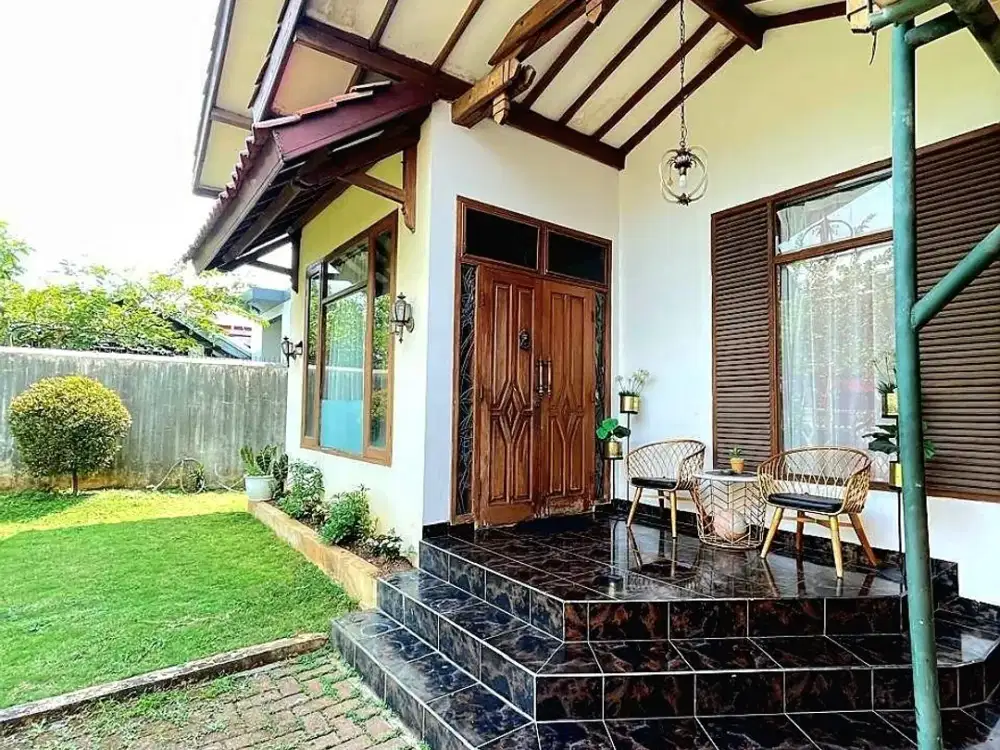 Rumah Asri Cirendeu, Tanah Luas dan Taman Belakang
