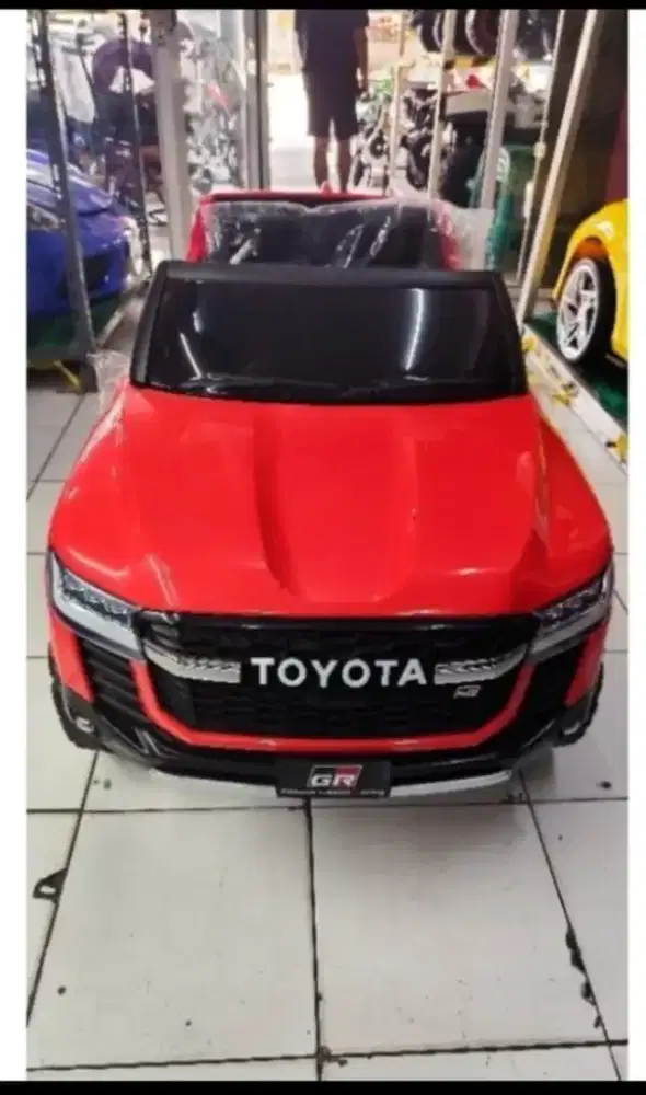 Mobil Aki Remote Anak Ban Karet Jumbo