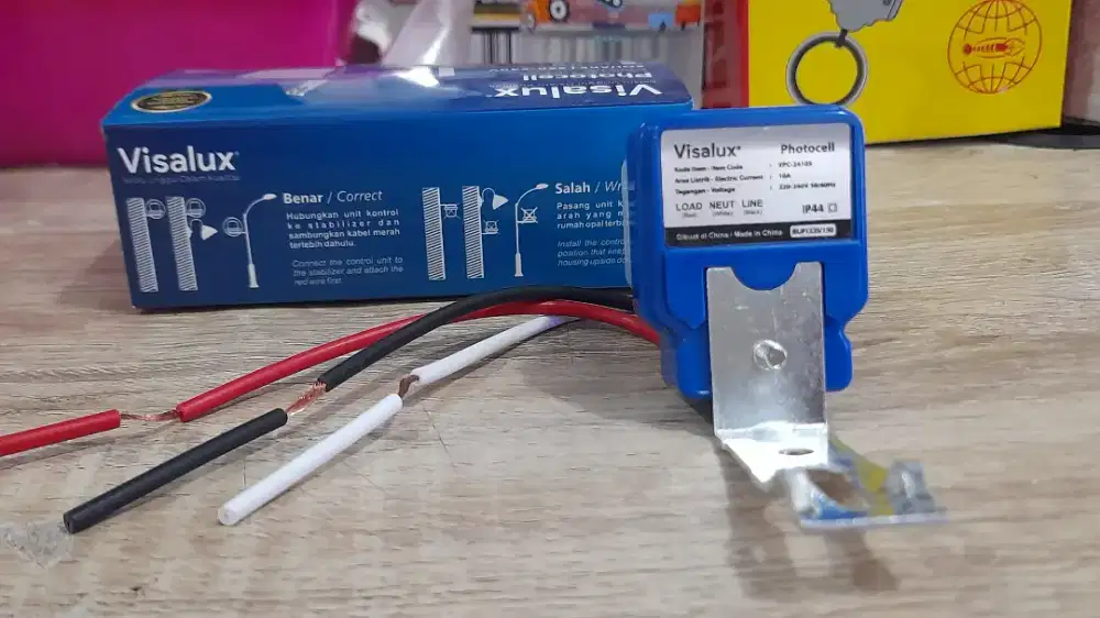 Photocell Visalux 10A -Sensor Cahaya Saklar Lampu Otomatis Malam Siang
