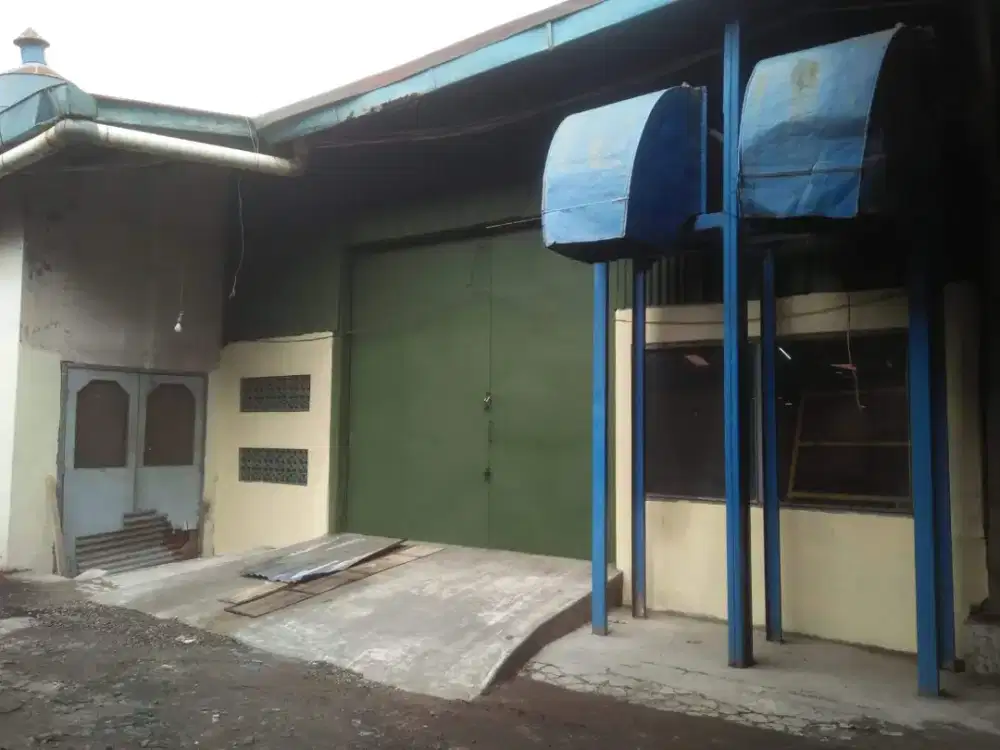Disewakan gudang 315m2 Jl Rancaekek