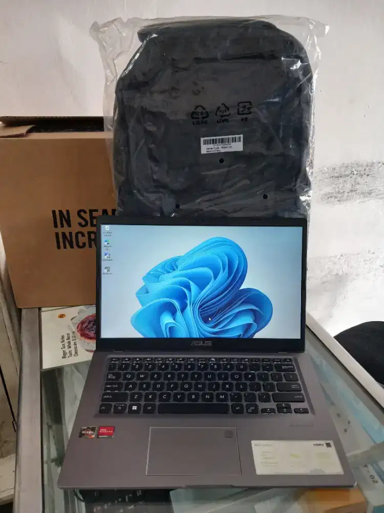 Laptop Asus Vivobook M415D Amd Ryzen 3 3250U Ram 8 Ssd 512 Fullset