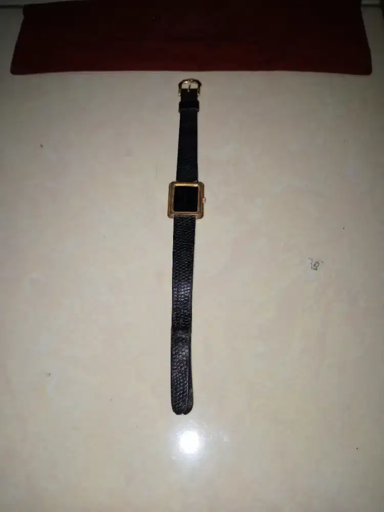 Jam Raymond Weill th 80an