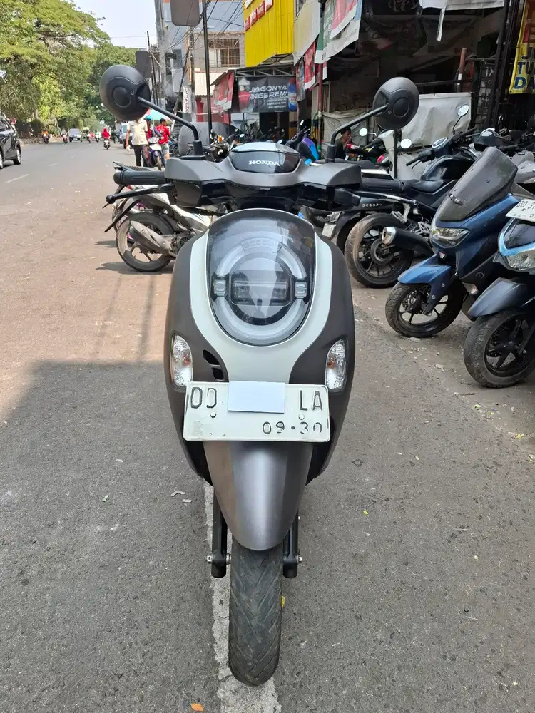 Honda Scoopy 110cc 2025 Cokelat