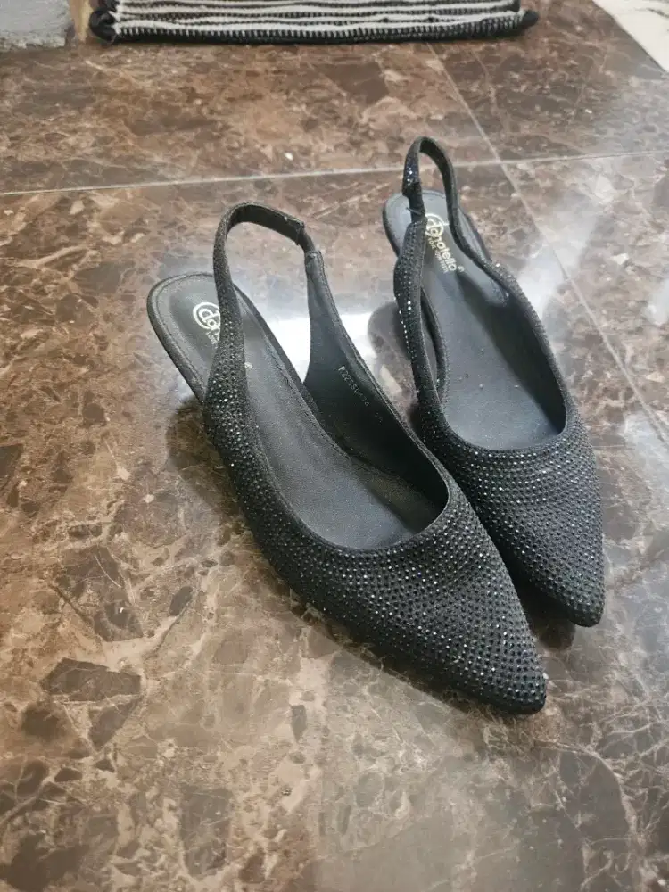 Sandal pesta hitam uk 38