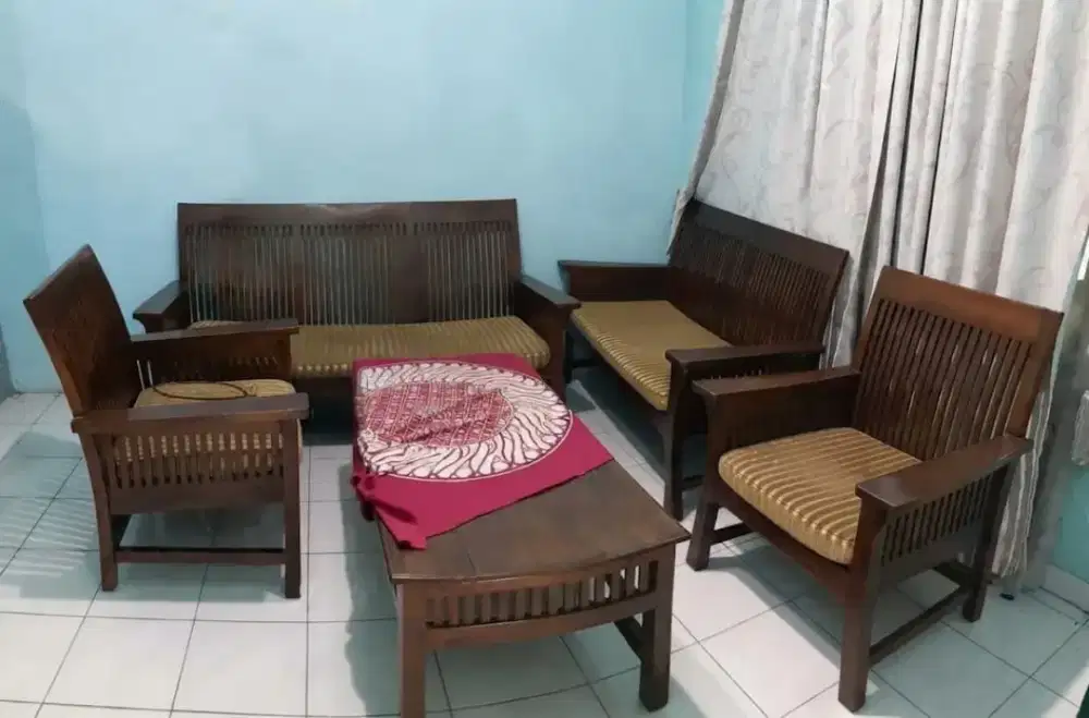 Dijual meja+kursi ruang tamu