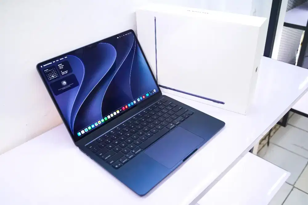 MacBook Air M4 2025 15inch.RAM16GB.SSD256GB