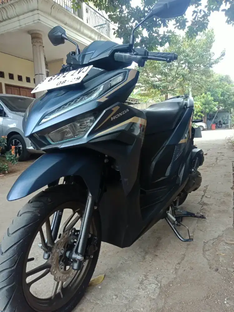 DIJUAL CEPAT HONDA VARIO NEW KYLESS 125 CC GRES