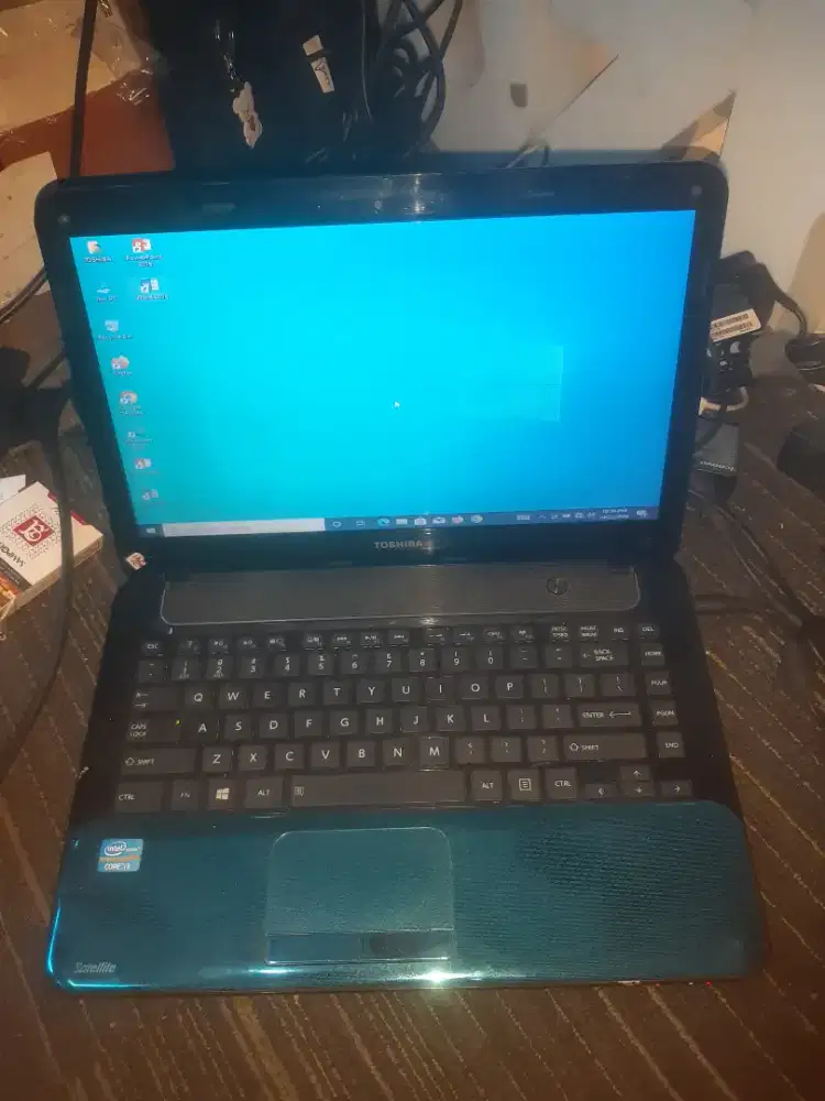 Toshiba satelite M840,core i3,ram 4Gb,Hdd 320Gb