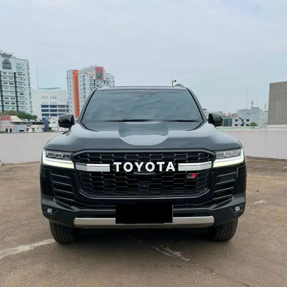 Toyota LC 300 GRs 4x4 Nik 2024