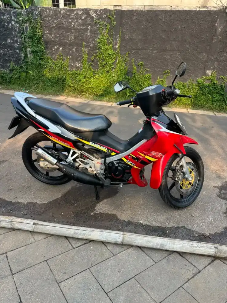 SATRIA HIU 2004 MULUS JOSJIS