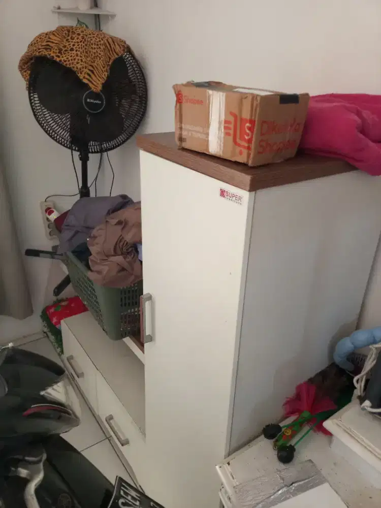 Lemari tv/meja tv