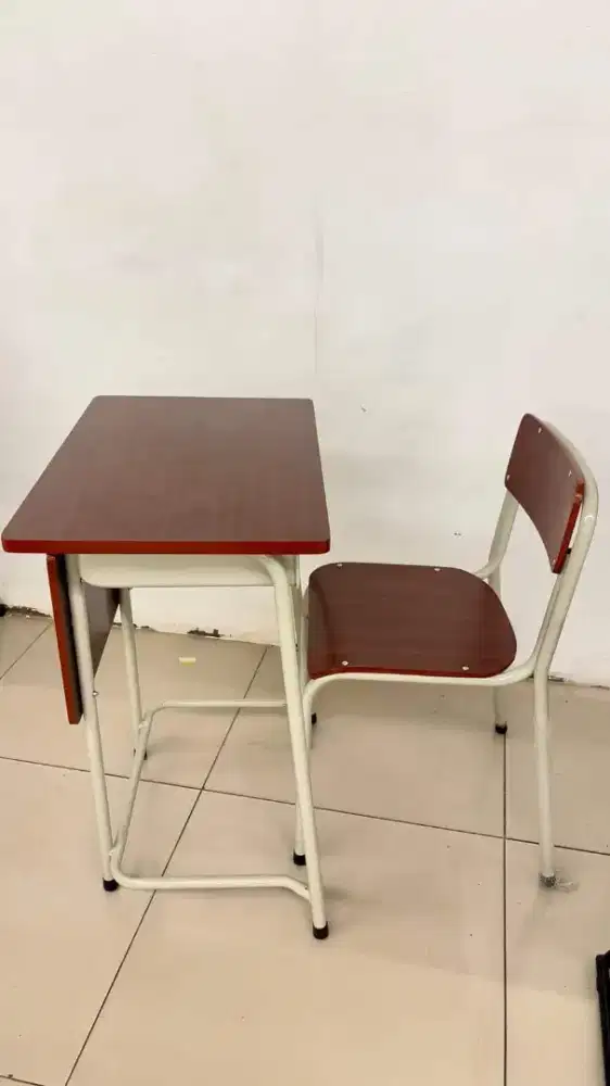 MEJA & KURSI SET SEKOLAH