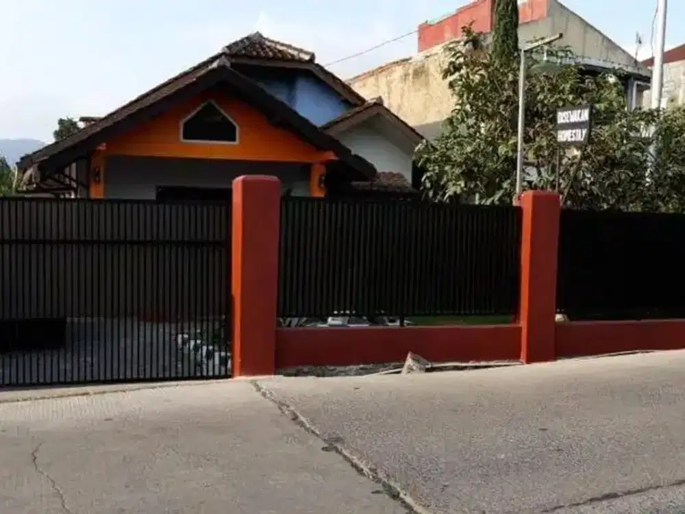 Dijual Rumah semi Villa luas Lembang kawasan Maribaya bandung barat