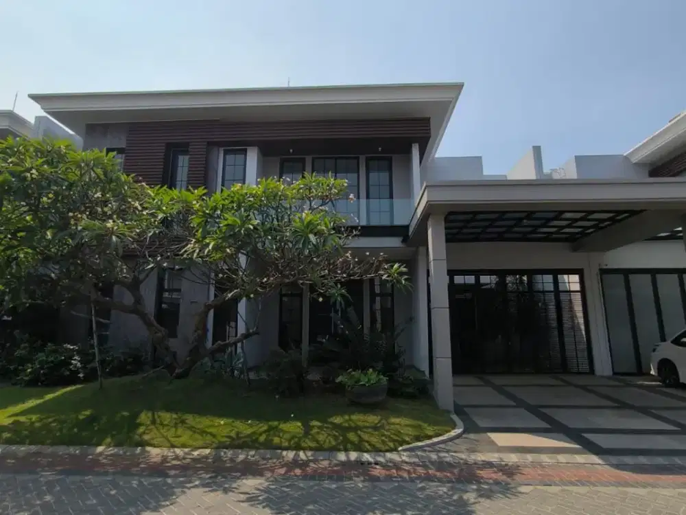 Rumah 2 Lantai Bagus di Pakuwon City Grand Island Siap Huni