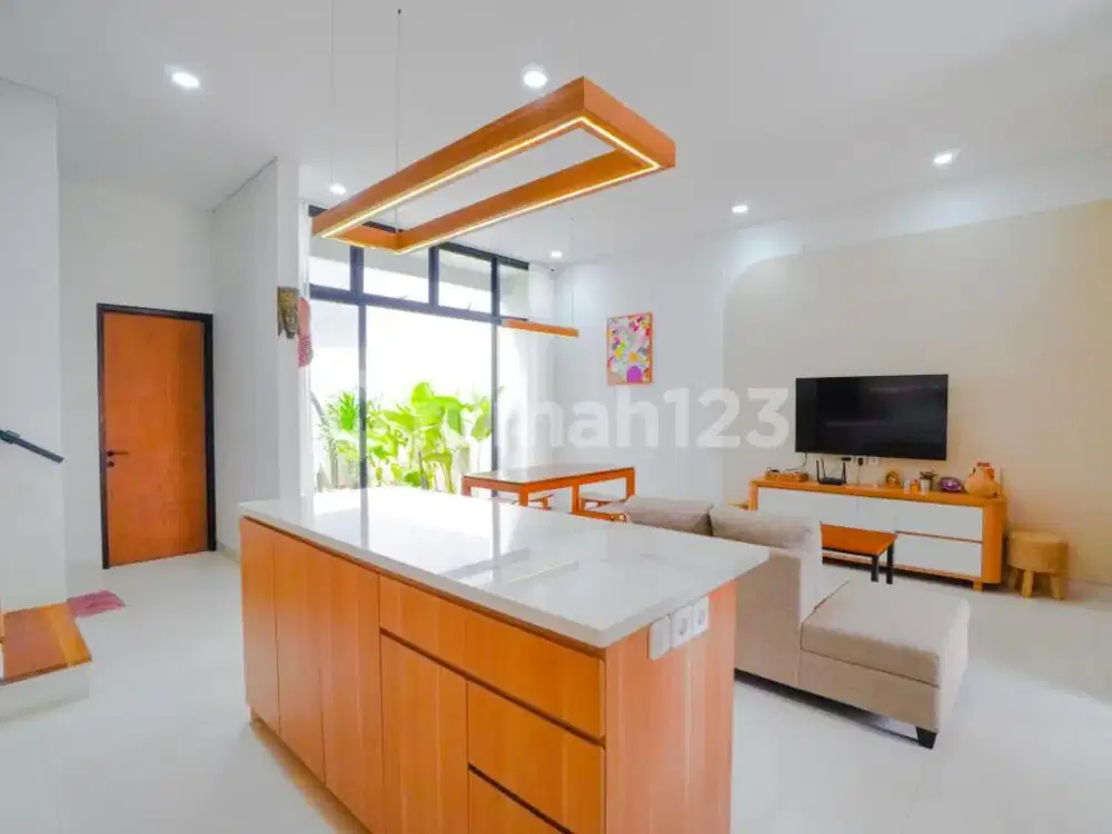 Cantik Banget!! Rumah di Amalfi Village Gading Serpong