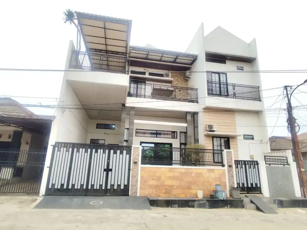 DIJUAL RUMAH MEWAH JALAN PERINDUSTRIAN KM 7 PALEMBANG