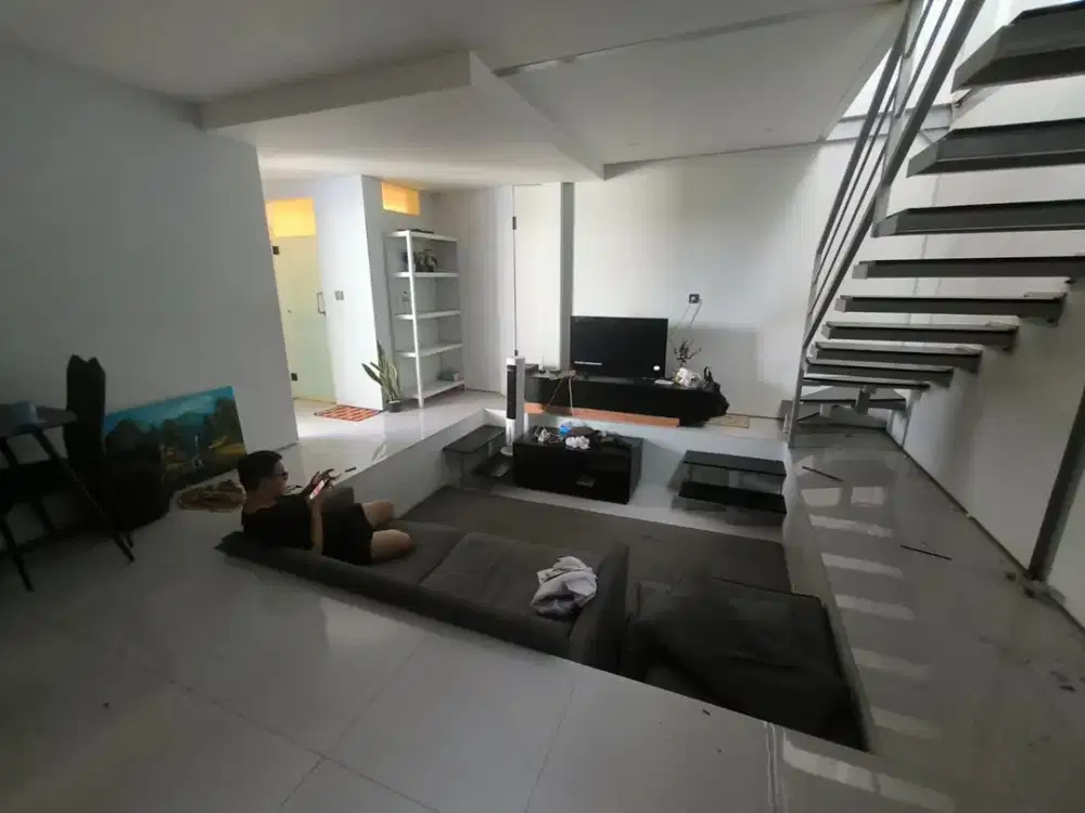 Rumah MURAH Arcamanik Cisaranten Kulon Sunken Living Room