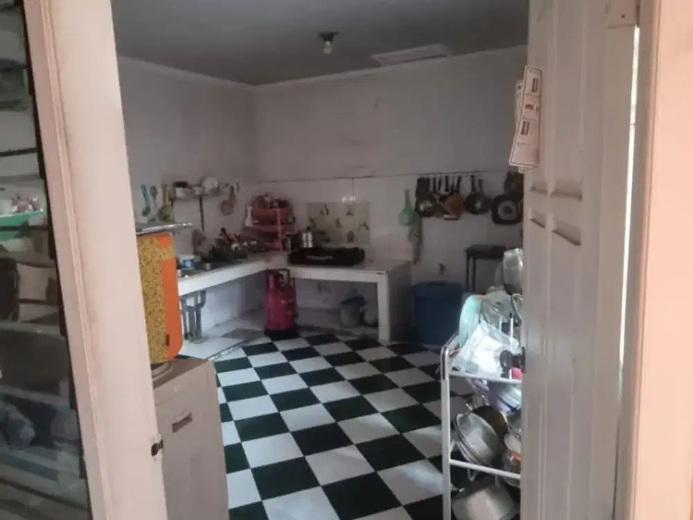 Rumah di Jl Dr Sutomo - Pati