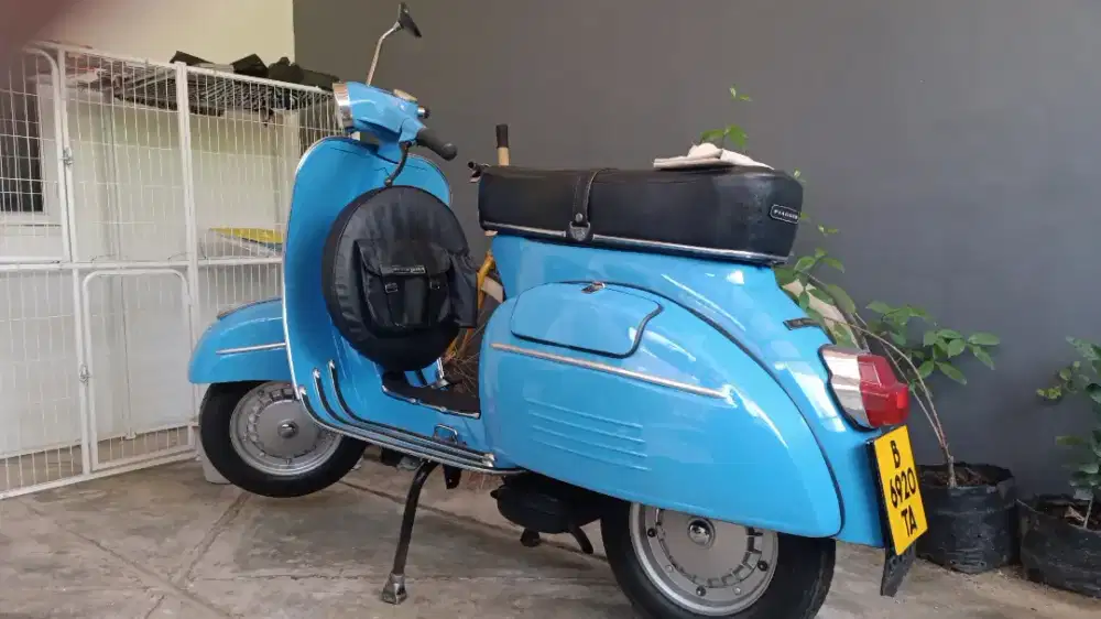 Vespa Super 1975 Istimewa