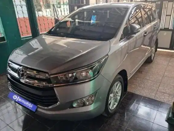 LOW DP Toyota Kijang Innova 2.0 V Bensin-MT 2016 3RH