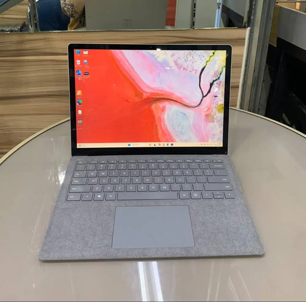 SURFACE LAPTOP 3 I7 GEN10 16/512 LAYAR 14 INCH TOUCHSCREEN *DC