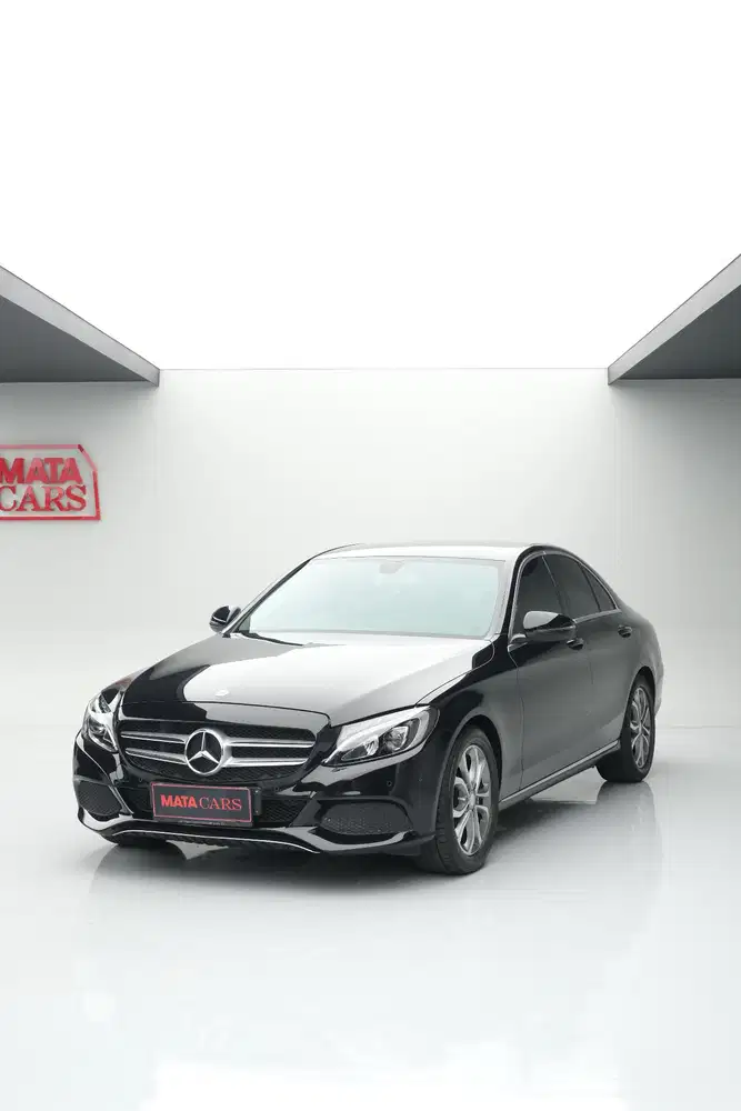 MERCEDES-BENZ C200 AVANTGARDE (W205) TAHUN 2016