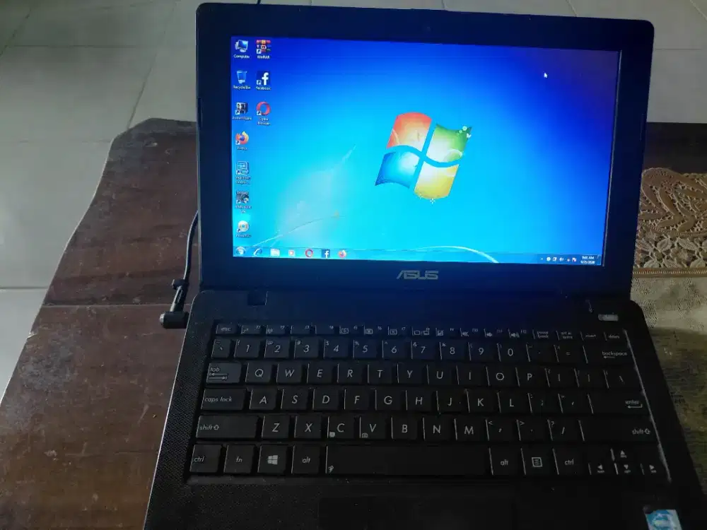 Notebook asus x200