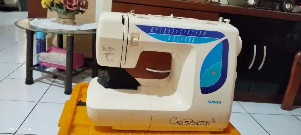 Mesin jahit portable Yamata