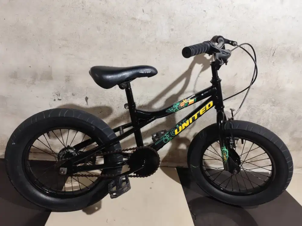 Sepeda bmx United ukuran 16 siap pakai