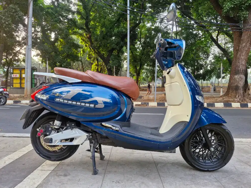 DIJUAL CASH SEPEDA LISTRIK U WINFLY THN 2023 PJK OF SIAP PAKAI