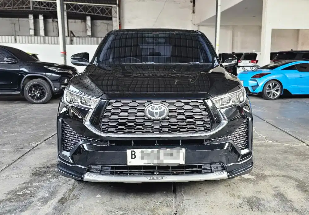 Toyota Innova Zenix V Hybrid Modelista AT 2023 Hitam Mulus Siap Pakai