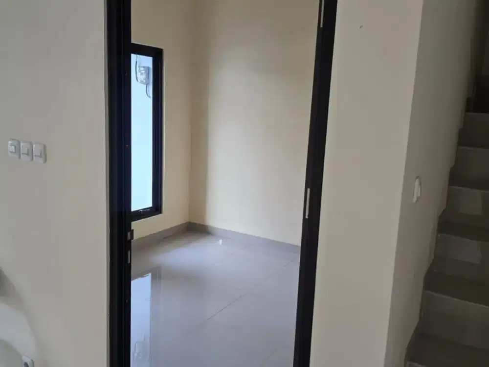 Rumah Siap Huni di Meruya Park Residence, Rp. 2,35M, SHM