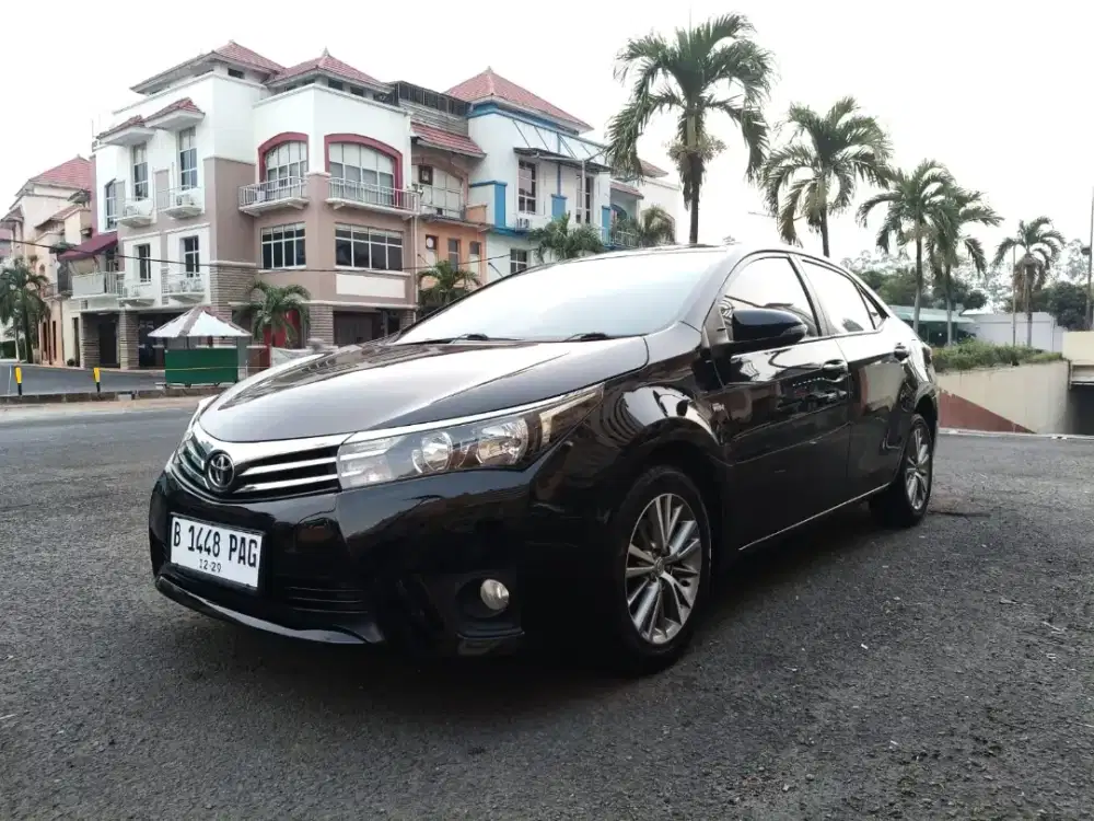 Toyota Corolla Altis 1.8 G MT 2014 Black Met