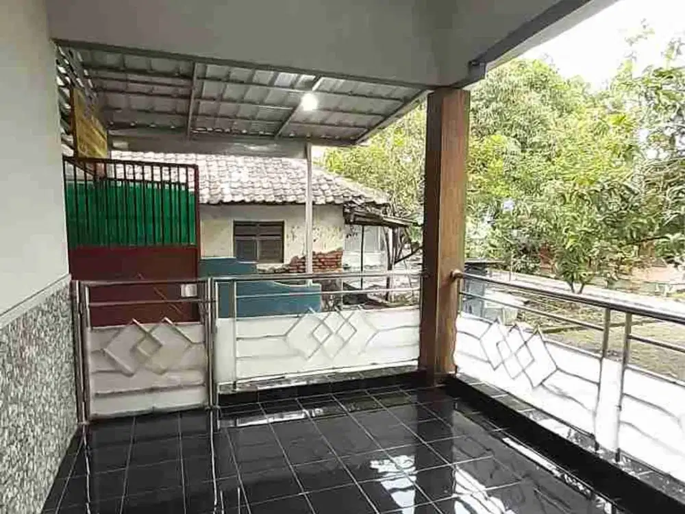 Dijual Rumah Berhalaman Luas di Gegesik Arjawinangun
