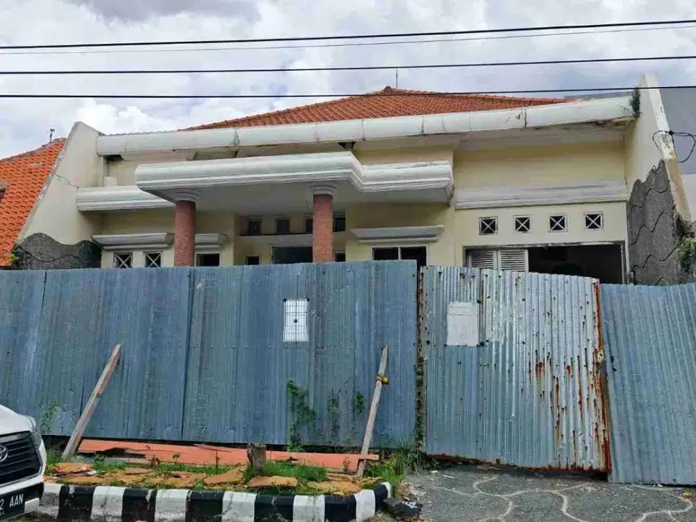 Hitung Tanah ‼ Rumah Strategis di Kompleks Gayungsari Gayungan