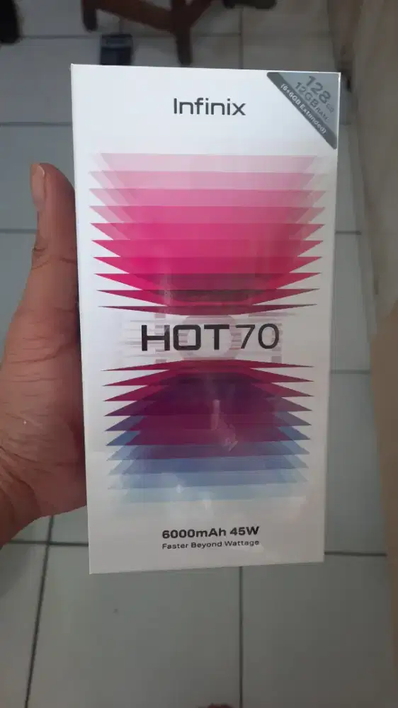 Infinik hot 70 4+4/128 NFC