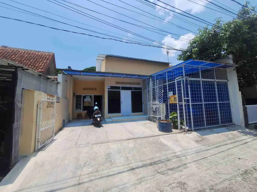Disewakan Rumah Cocok Untuk Kantor atau Tempat Usaha Di Sayap Riau