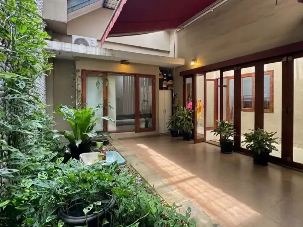 RUMAH MEWAH JL NIAGA HIJAU I PONDOK CABE JAKARTA SELATAN