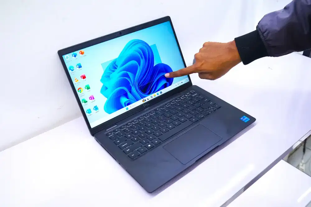 DELL LATITUDE 7420.CORE i5-1135G7 GEN11.14inch Touchscreen.RAM 16GB