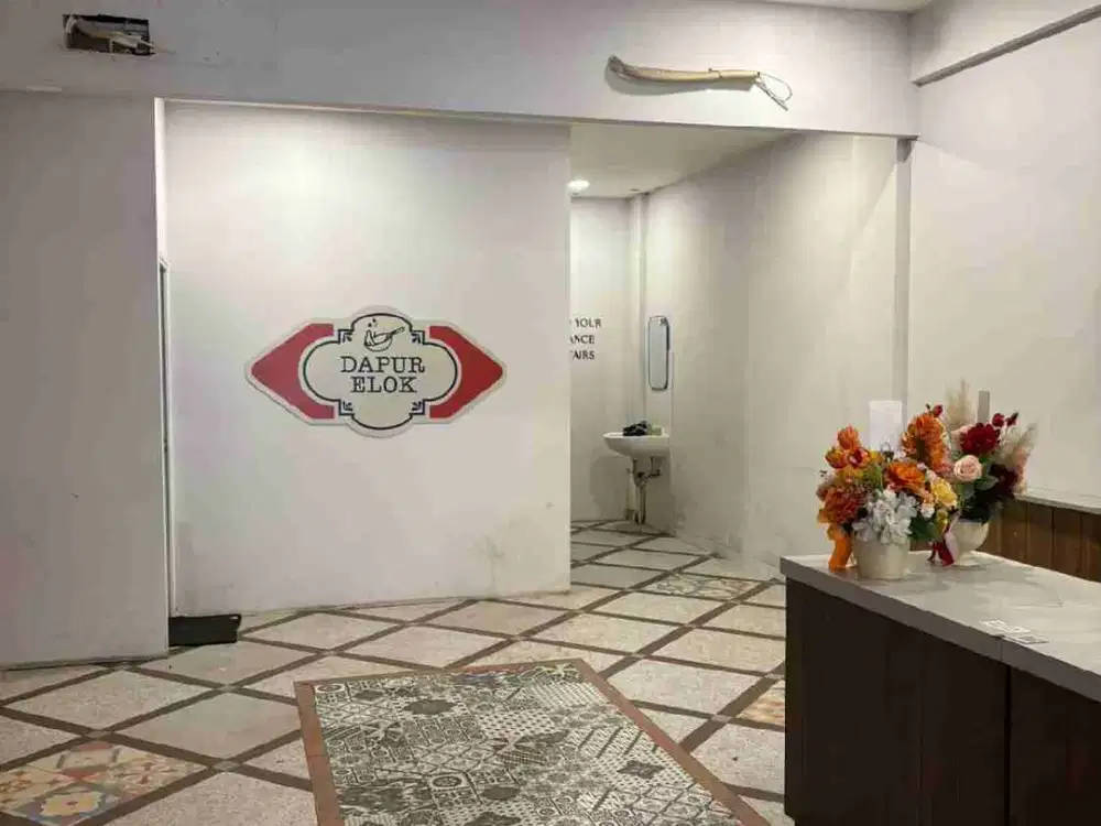Disewakan Ruko Cocok Untuk Buka Tempat Makan / Cafe di Mekar Utama, Mekarwangi, Bojongloa Kidul dekat ke Yogya Mall (Ref.05860)