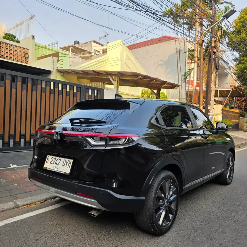 Spt Baru. KM 40. Honda HRV SE Special Edition 2024 Hitam