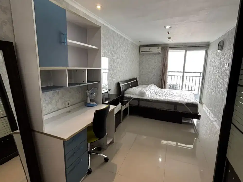 Disewakan Apartemen Green Central City Fully Furnished Siap Huni di Gajah Mada Jakarta Barat